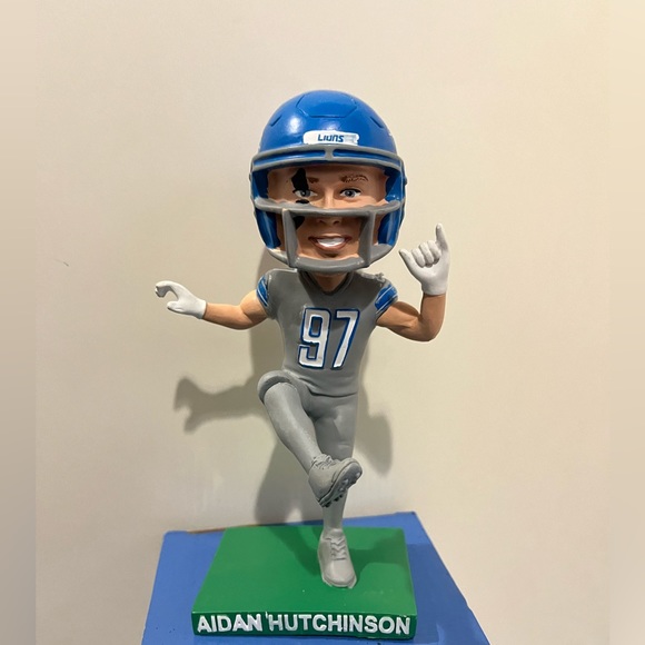 Detroit Lions 2023 Aidan Hutchinson One of A Kind Collectors Edition Bobblehead - Picture 10 of 12